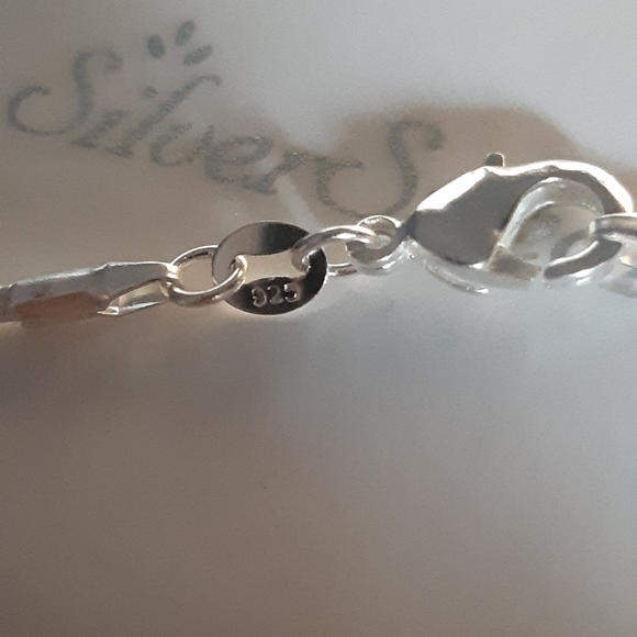 New. 26 inch silver chain. - Picture 3 of 7